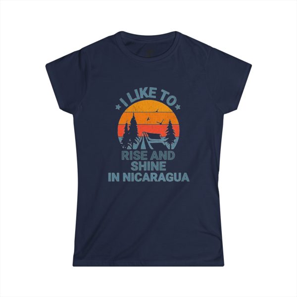 Cita de Brillar y Crecer en Nicaragua Tee — Women's Inspirational Spanish Quote Shirt